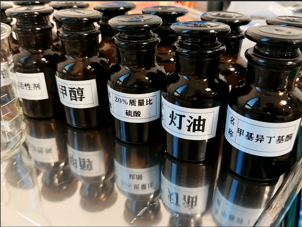‌2025年标签机选购指南：兄弟标签机与普贴标签机的多场景应用解析‌